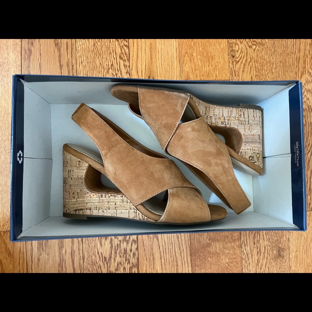 Com & Sens Tan Suede Wedges - Picture 2 of 5